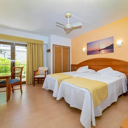 Manolita San Antonio (Ibiza)